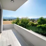 Villa Lux *