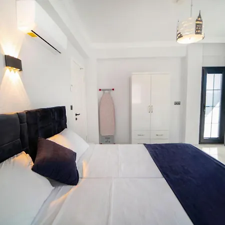 Lux Villa *